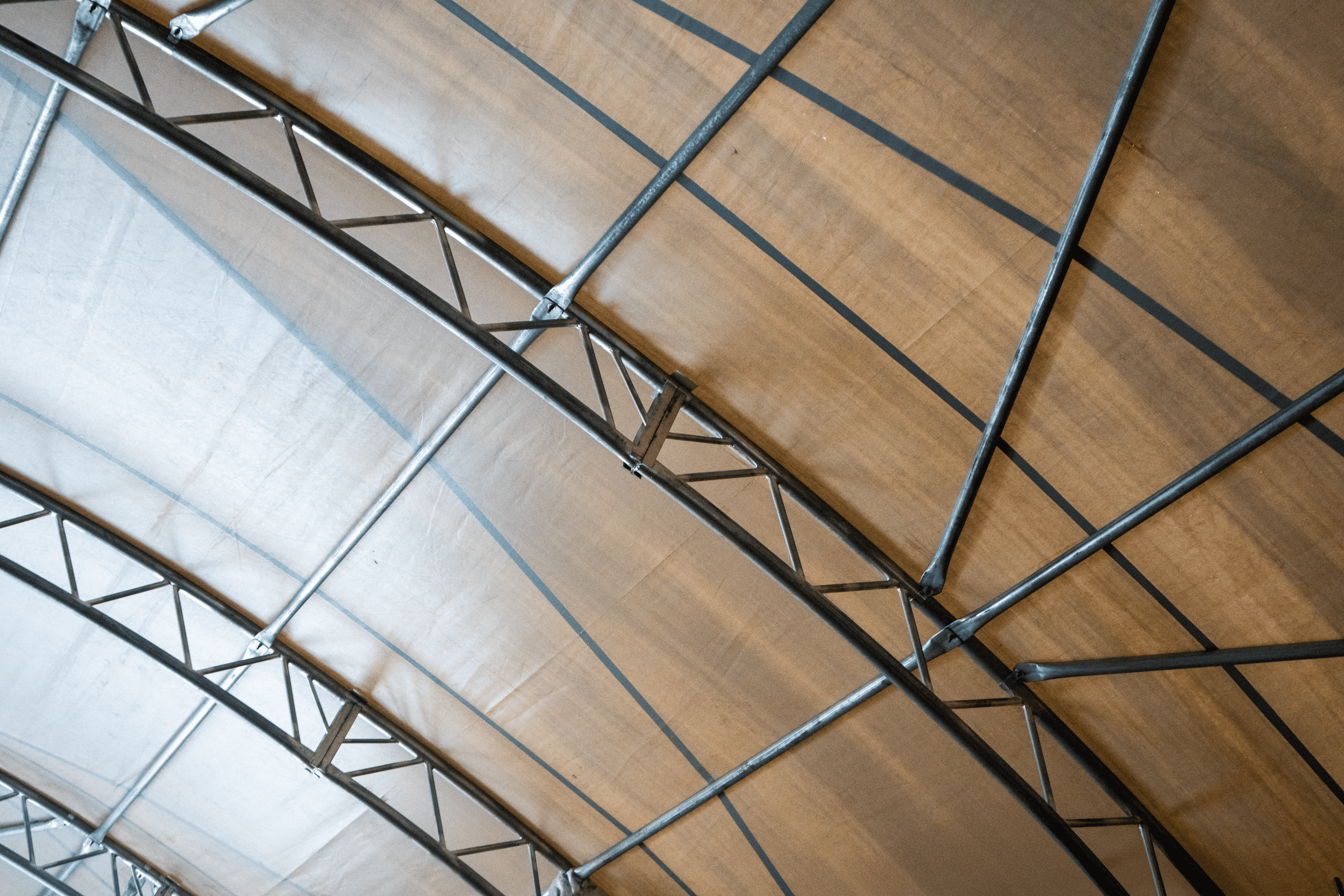 Containerhus - 60ft x 80ft x 20ft (18m x 24,3m x 6m)