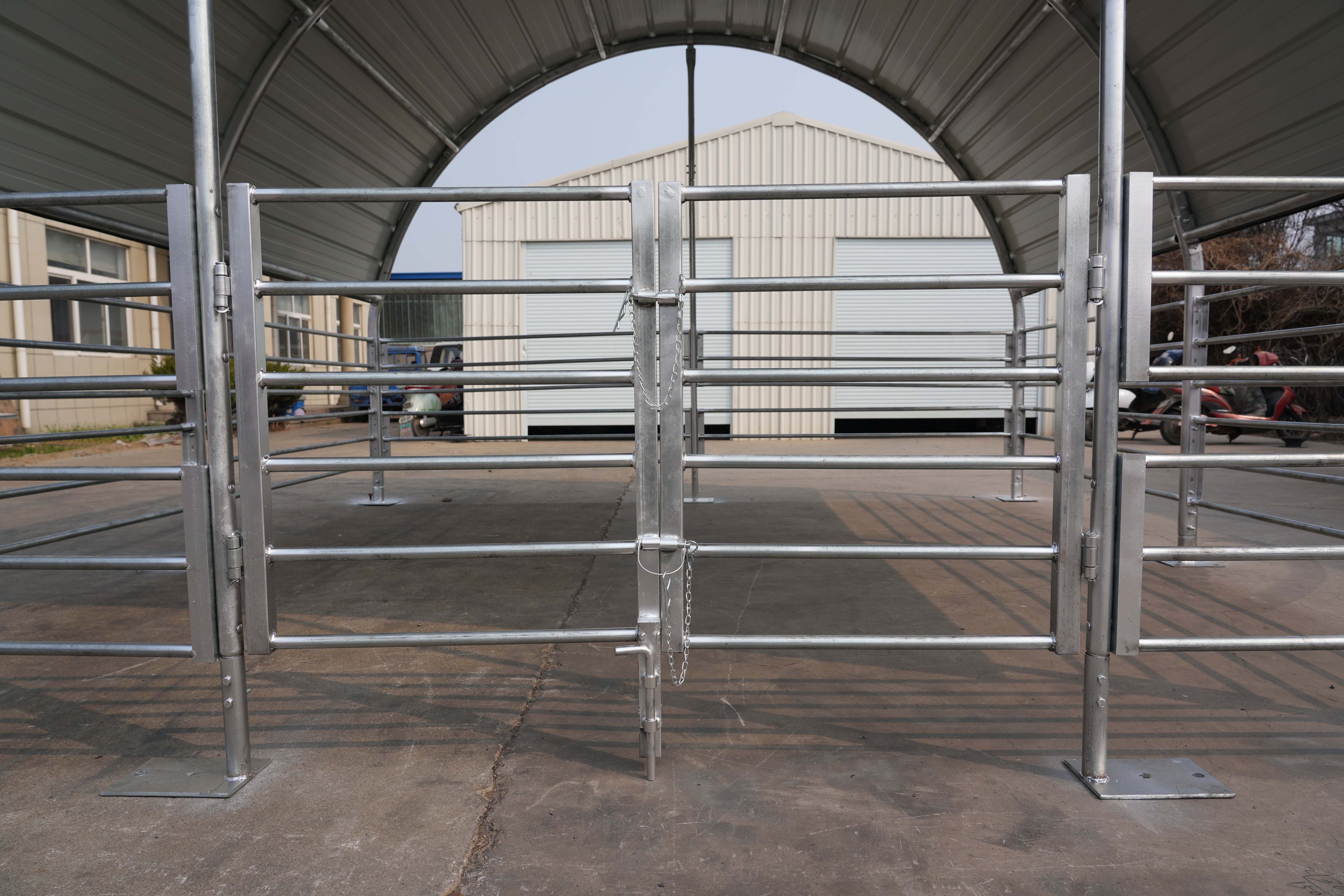 Stålenkapslede husdyrsheltere