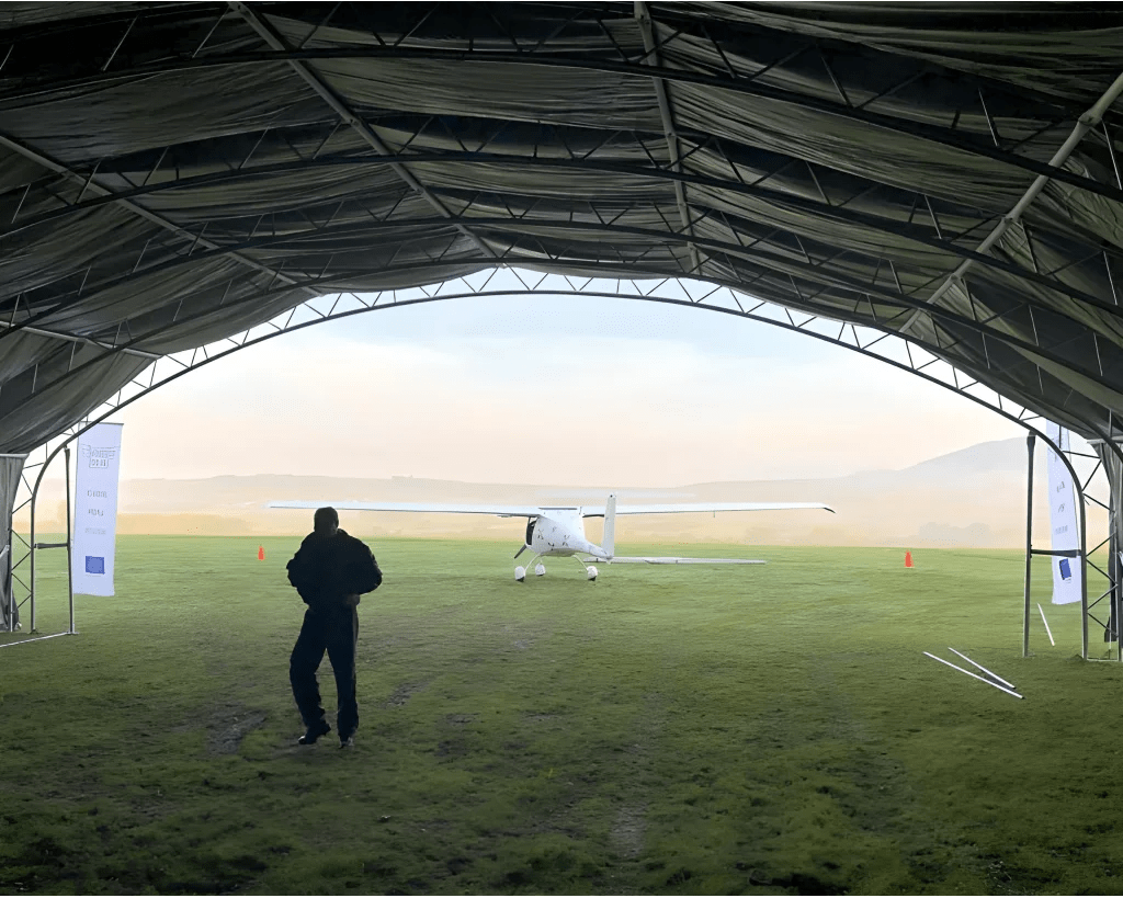 Kit Buildings Aircraft Hangar Aircraft Hangar | Gray